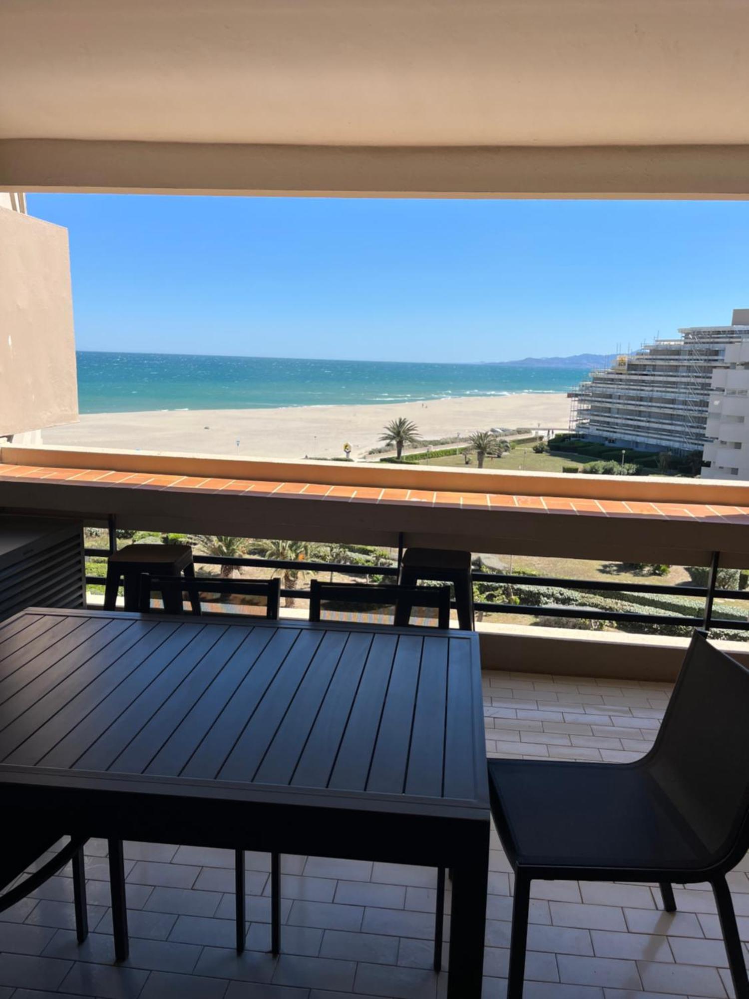 Appartement Vue Superbe Sur La Grande Bleue à Canet-en-Roussillon Extérieur photo